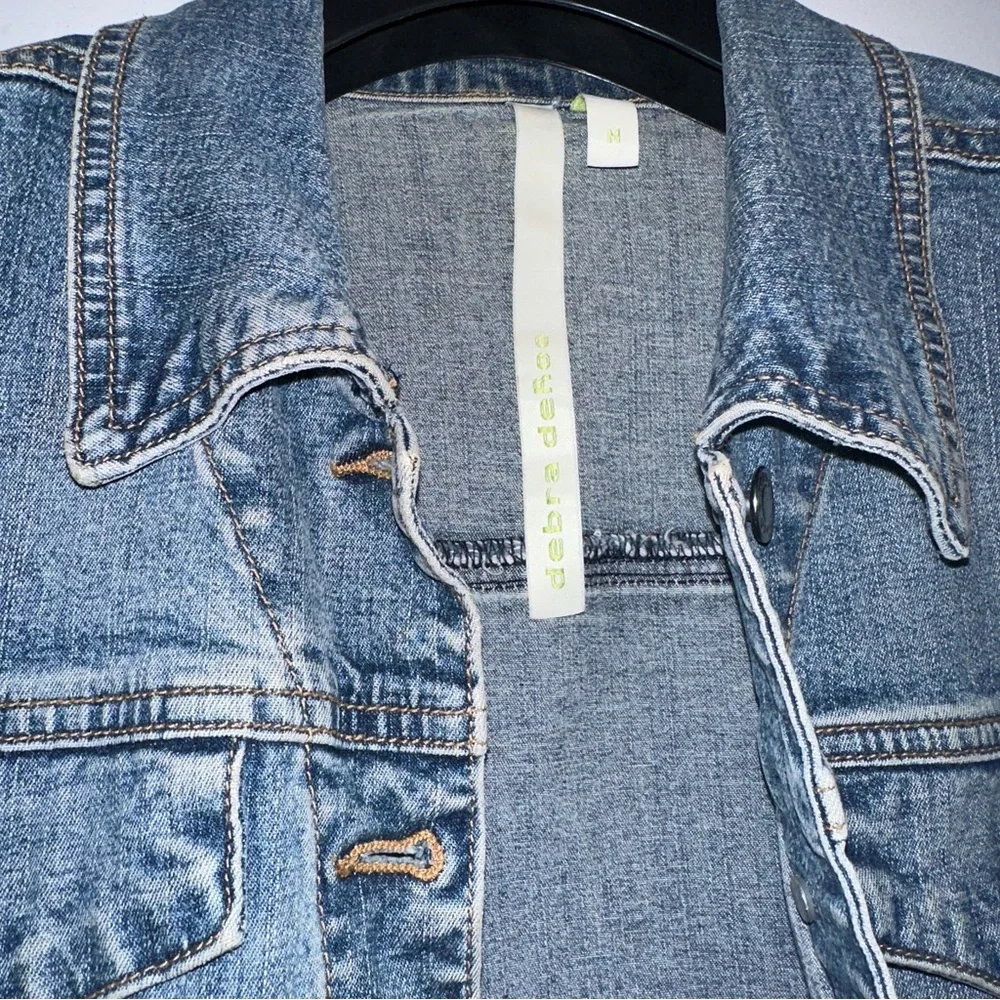 Debra DeRoo Blue Denim Jean Jacket Size Medium - Picture 3 of 4
